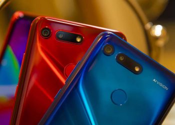 Honor View 20 back with color blue and red