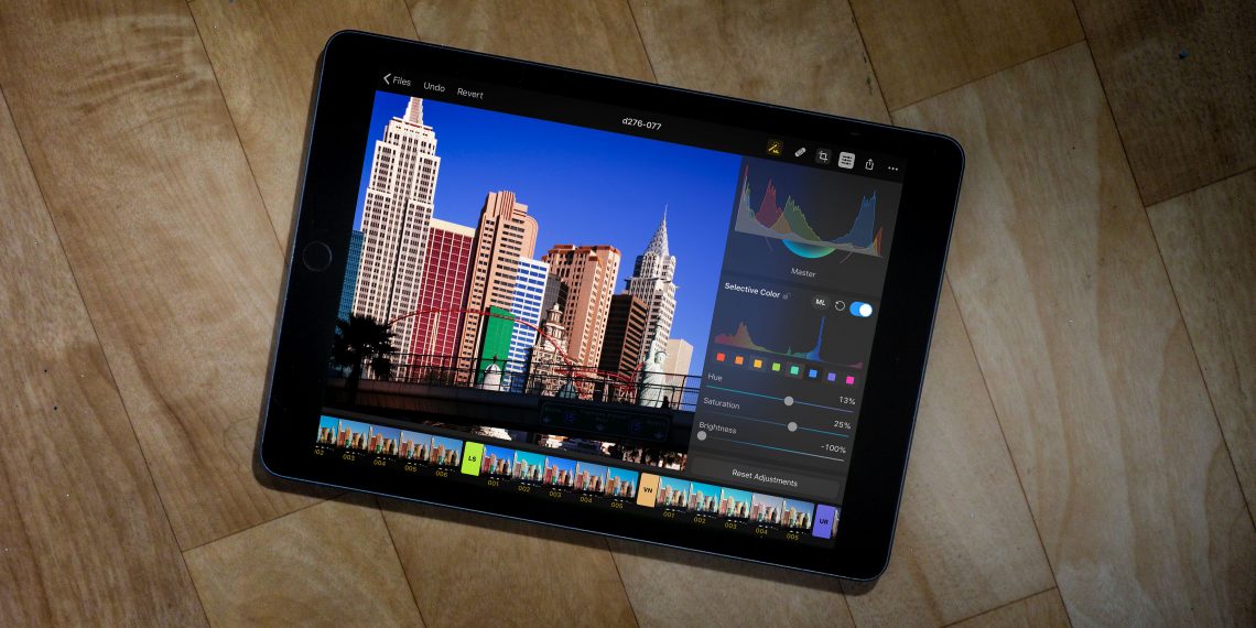 Pixelmator photo support trackpad on iPad
